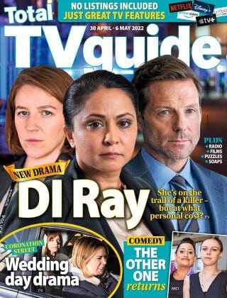 کتاب مجله انگلیسی توتال تی وی گاید Total TV Guide - 30 April/06 May 2022